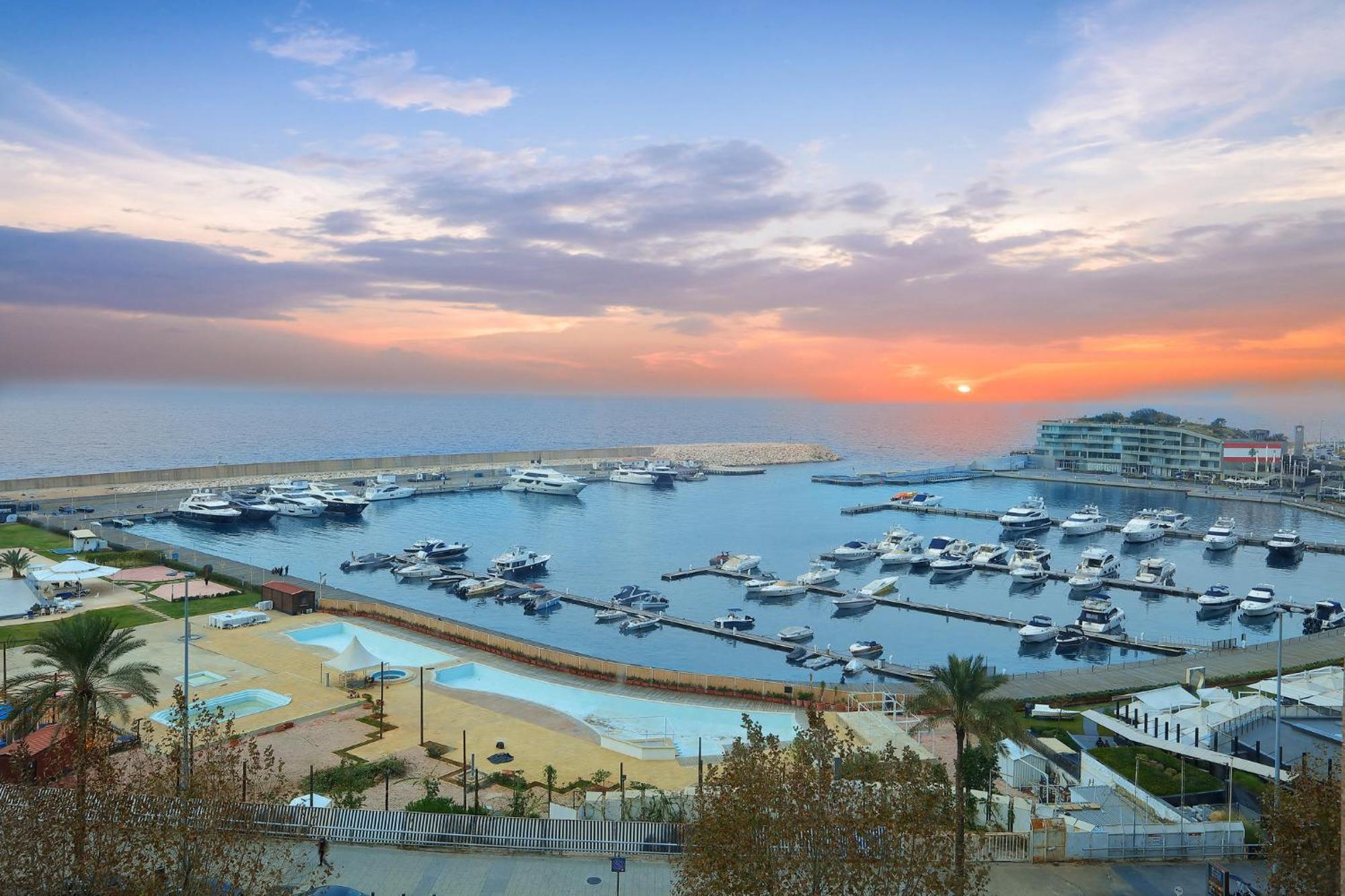 Voco Beirut Central District By Ihg Екстер'єр фото