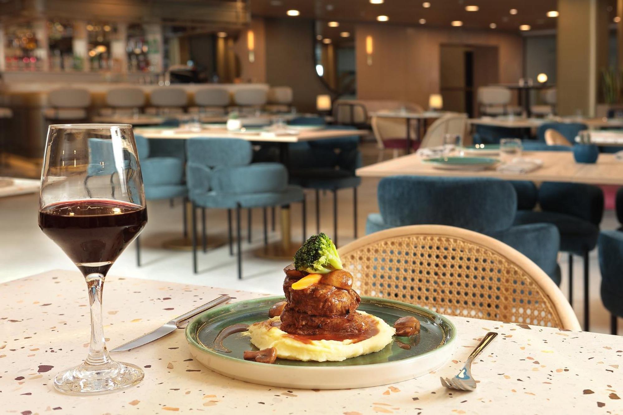 Voco Beirut Central District By Ihg Екстер'єр фото